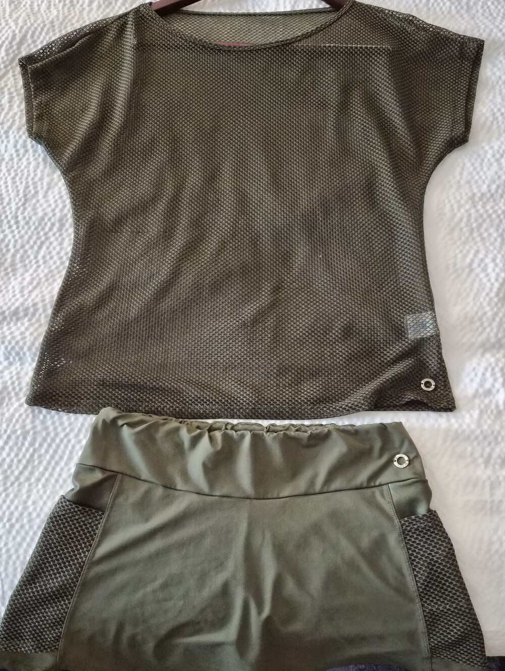 2 Piece BlueFish Olive Green Fearless Tennis Skirt-L w/ Net Pullover Shirt -M - Picture 3 of 11